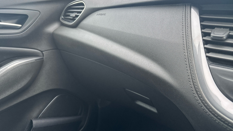 Vauxhall Grandland X 1.2 Turbo SRi Nav 5dr Petrol Hatchback